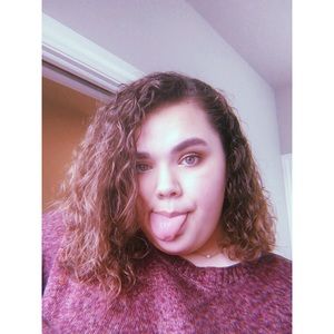 Meet your Posher, Emma